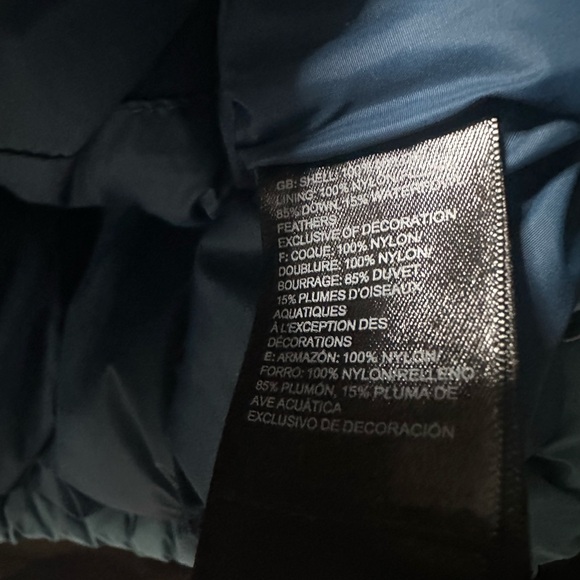 The North Face 700 Fill Down Men's 1996 Retro
Nuptse Vest - Picture 8 of 10